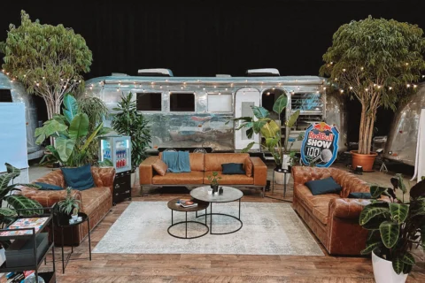 Camp in der Wiener Marx Halle für die Red Bull Show 100